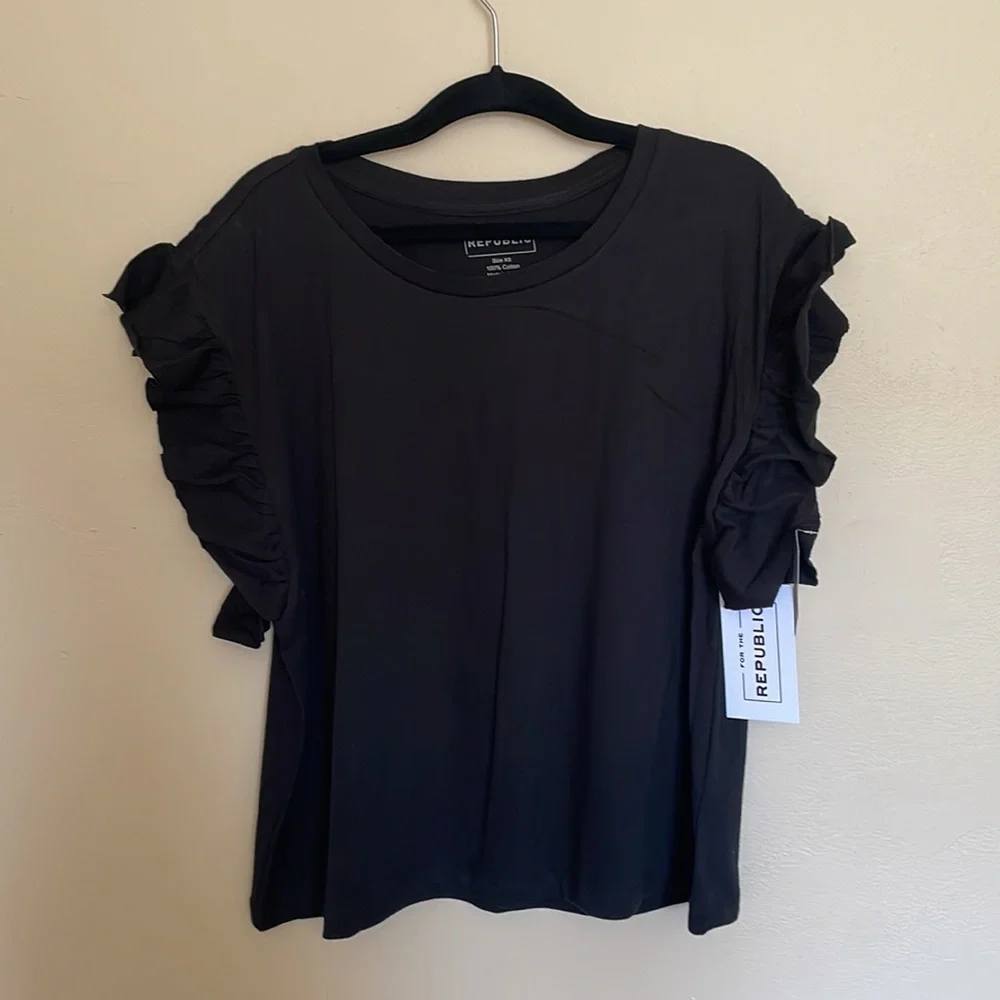 SOLD! NWT For the Republic XS Flutter Sleeve top shirt tee 100% Cotton new black - Picture 4 of 6